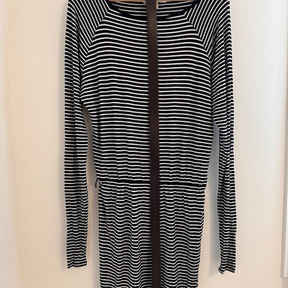 Michael Kors striped dress with belt - Picture 8 of 8